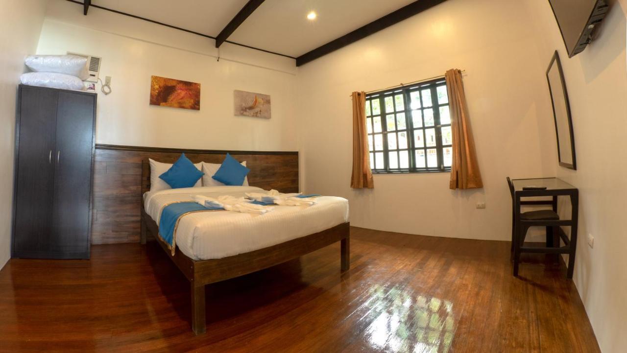 Blue Ribbon Dive Resort Mabini  Exterior foto